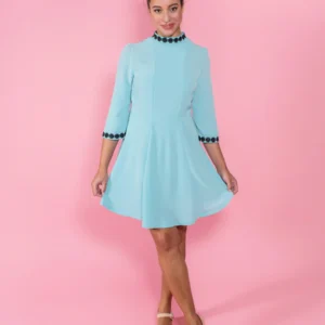 Dressmaking for beginners - price includes pattern suitable for sizes 6-20 - Thursday Morning 9.30 to 12.30pm (2nd Jul - 6th Aug)